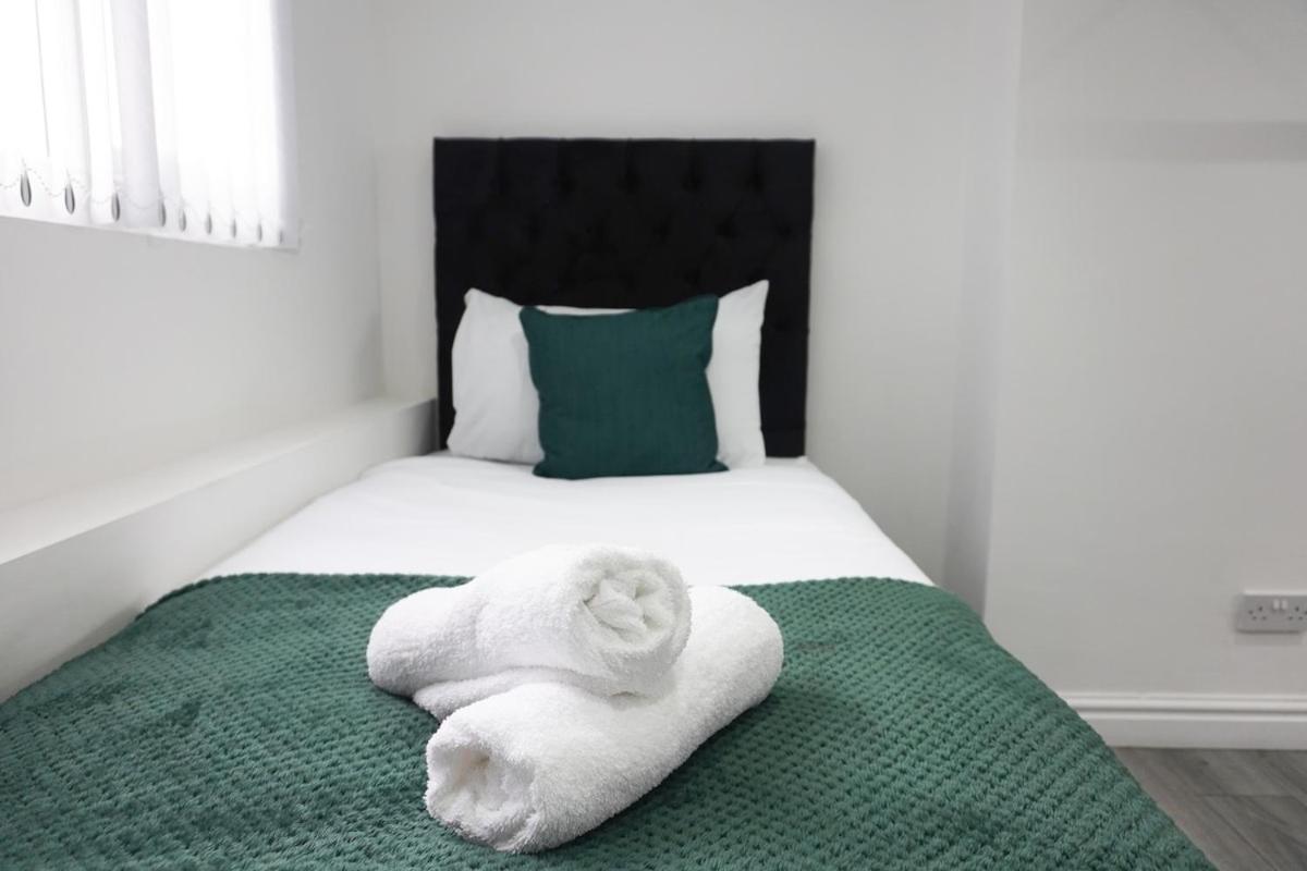 Contractors Dream, 4 Bedroom 2 Bathroom Liverpool Luaran gambar