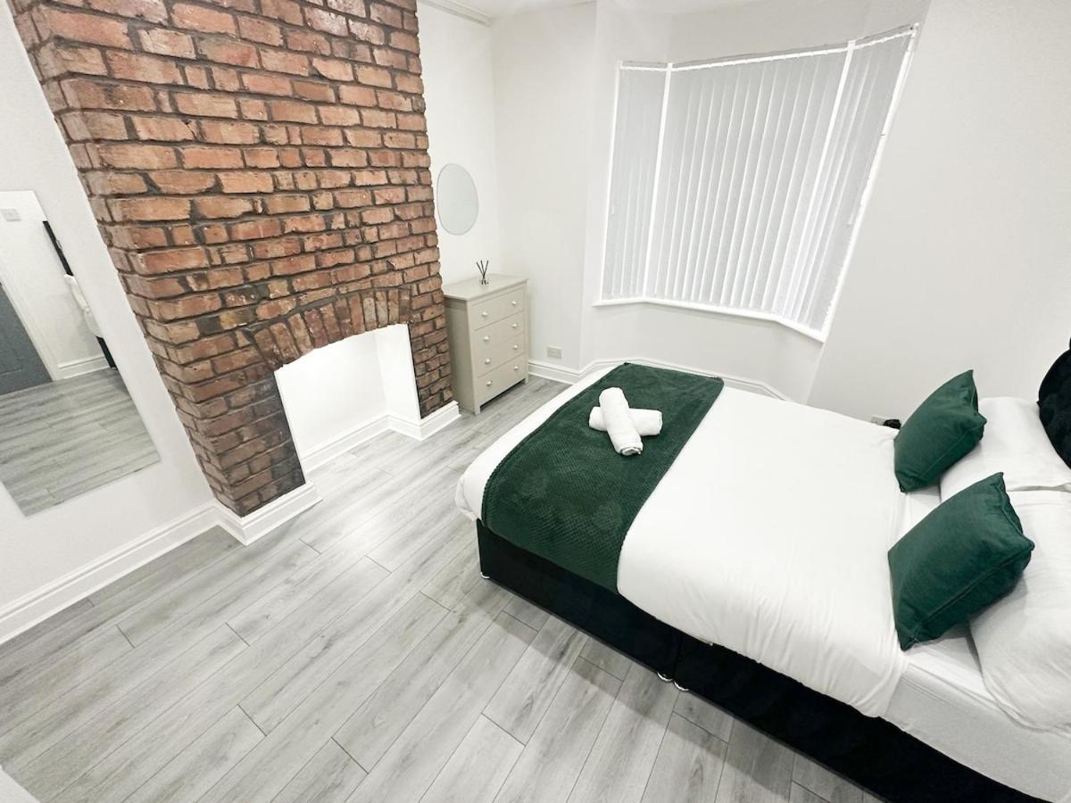 Contractors Dream, 4 Bedroom 2 Bathroom Liverpool Luaran gambar